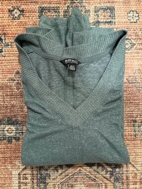 Buffalo David Bitton Green V-Neck Sweater Size M in Teal Green